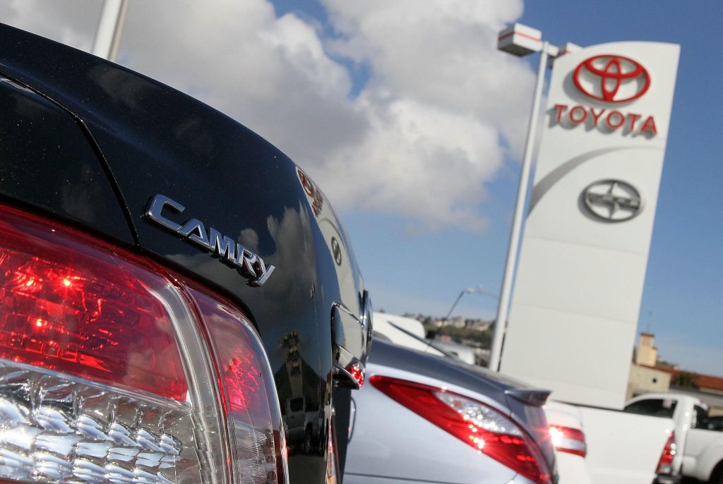 Toyota Camry buyer tows 2026 XSE home to preserve 4-mile odometer