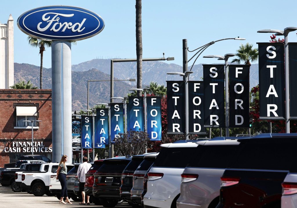 Ford killed 350-mile three-row EV that Doug Field finally reveals
